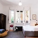 Semesterbostad Blanc House Rom