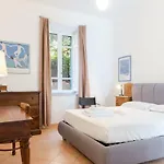Blanc House Rom